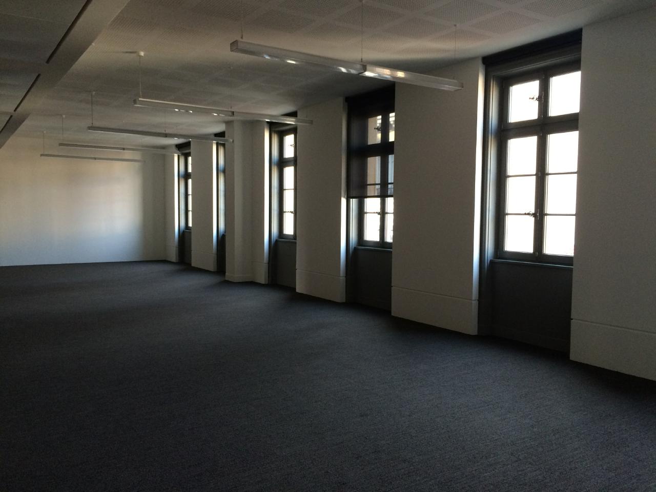 Bureau Lyon 611m² Location bureau Lyon Rhône OLBUR2418982 33